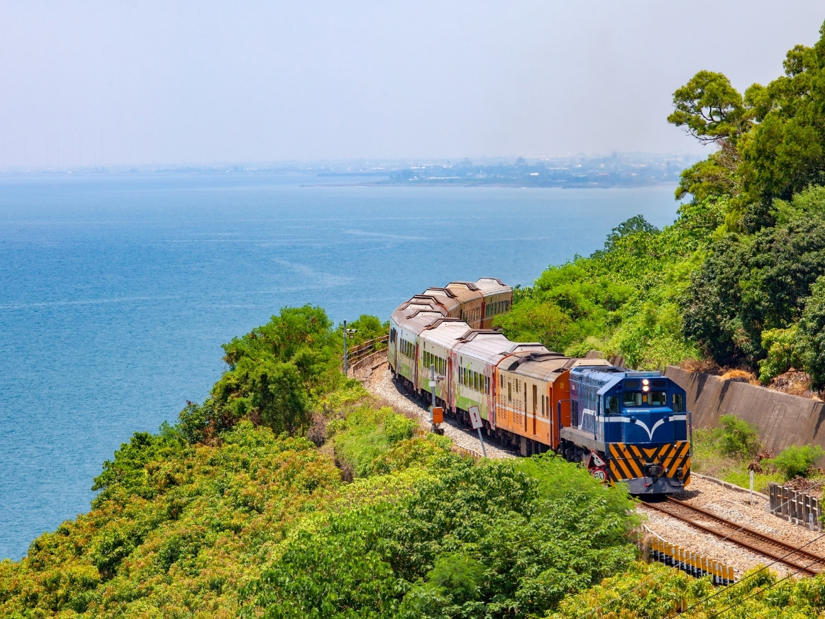 rail intermodal or dimensional2 rail intermodal image
